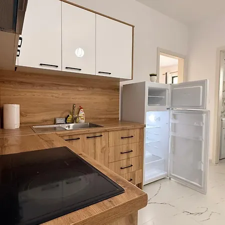 Azure Appartement Golem (Tirana)